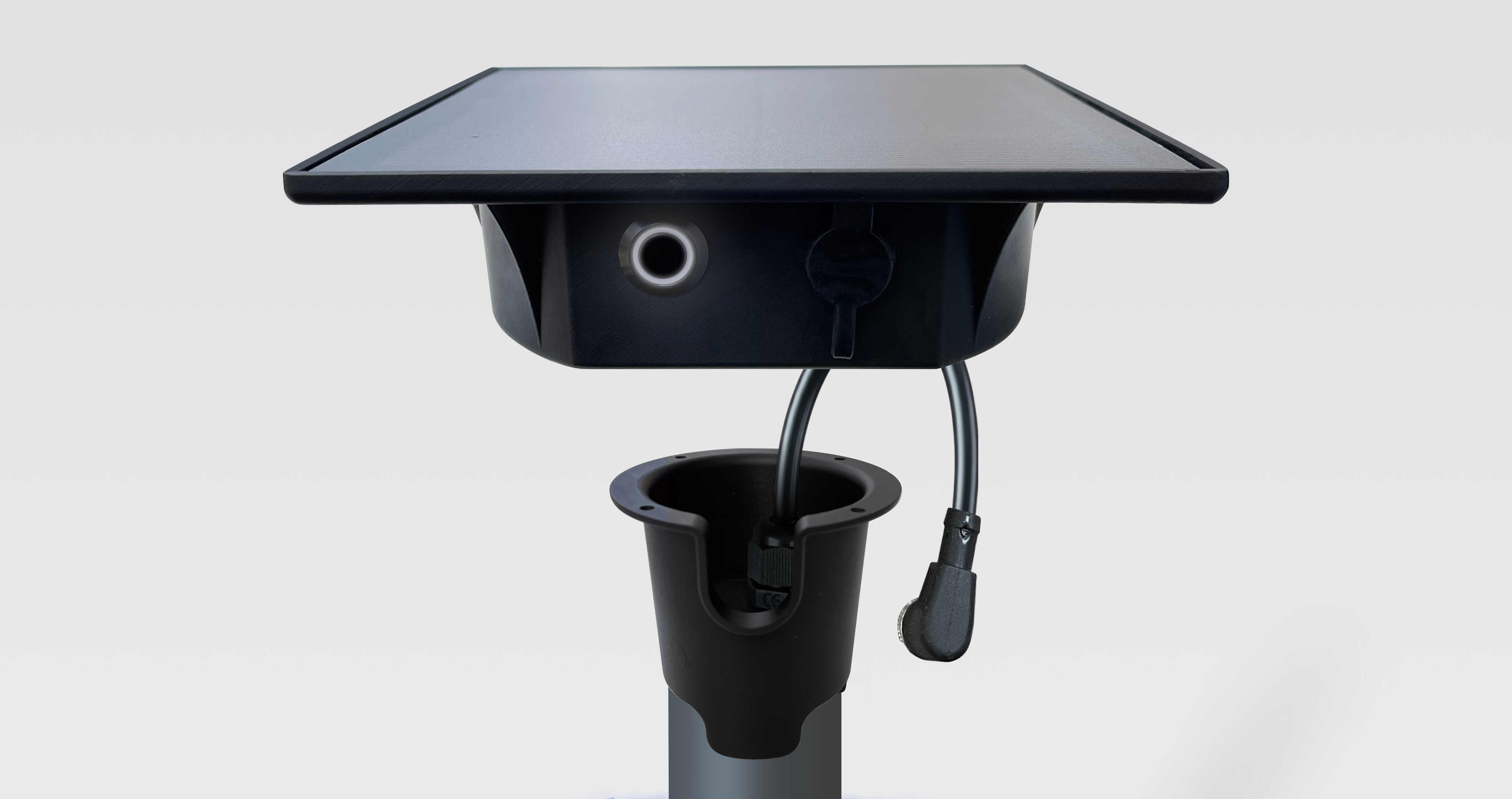 AKS connected soil moisture probe kit with 4G gateway and solar panel